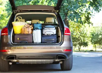 Voiture avec grand coffre